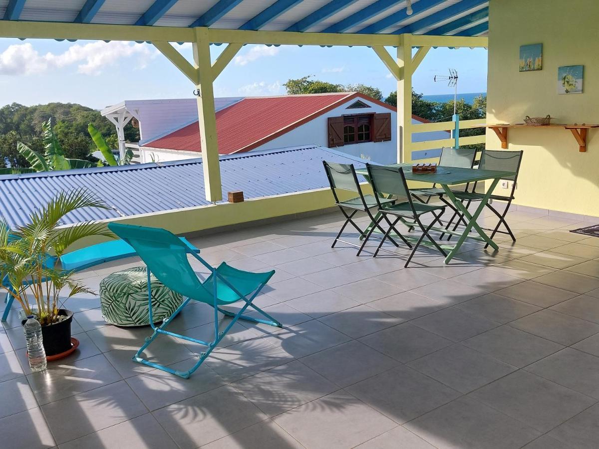 Calme Villa Sainte-Rose Exterior photo